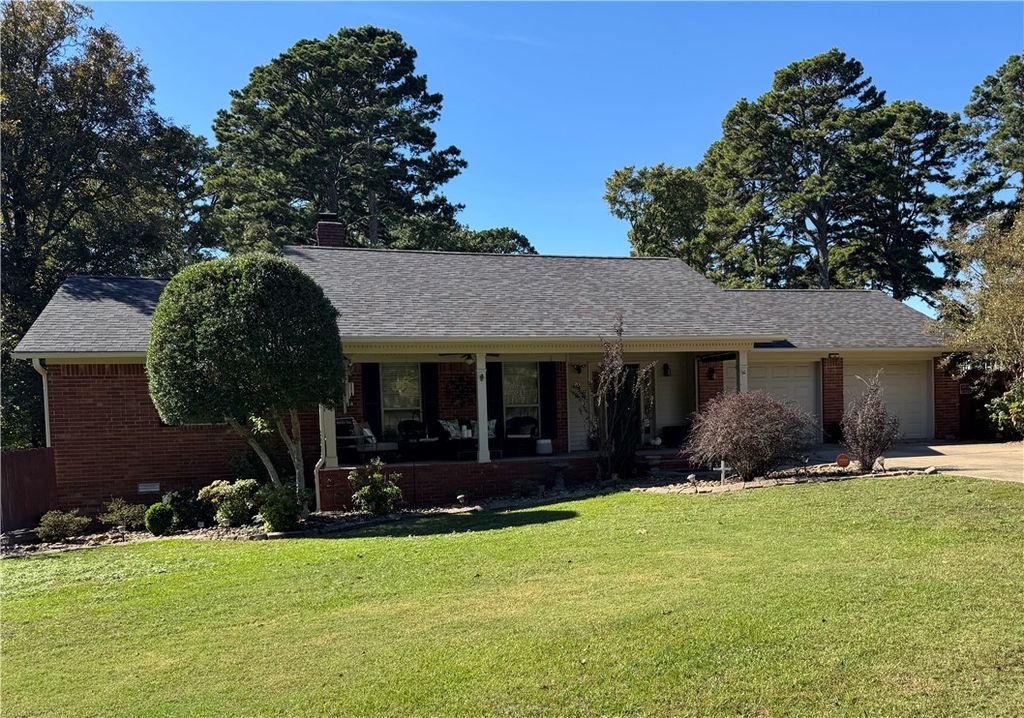 1406 Shalimar Circle, Russellville, AR 72802