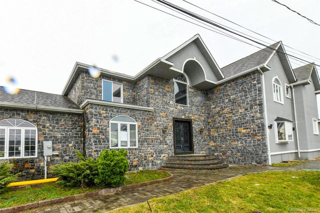 4563 Decatur Place, Island Park, NY 11558