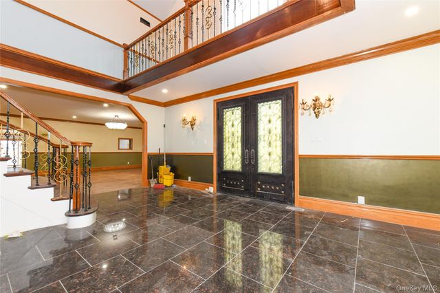 4563 Decatur Place, Island Park, NY 11558