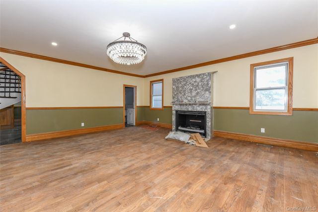 4563 Decatur Place, Island Park, NY 11558