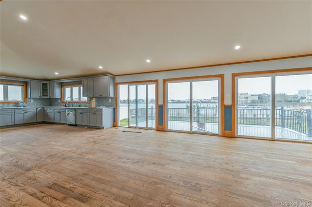 4563 Decatur Place, Island Park, NY 11558