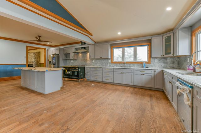 4563 Decatur Place, Island Park, NY 11558