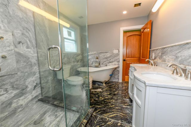 4563 Decatur Place, Island Park, NY 11558