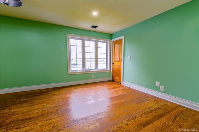 4563 Decatur Place, Island Park, NY 11558