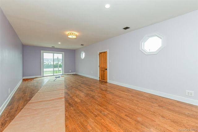 4563 Decatur Place, Island Park, NY 11558
