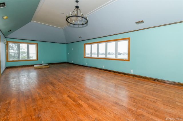 4563 Decatur Place, Island Park, NY 11558