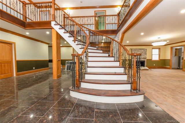 4563 Decatur Place, Island Park, NY 11558