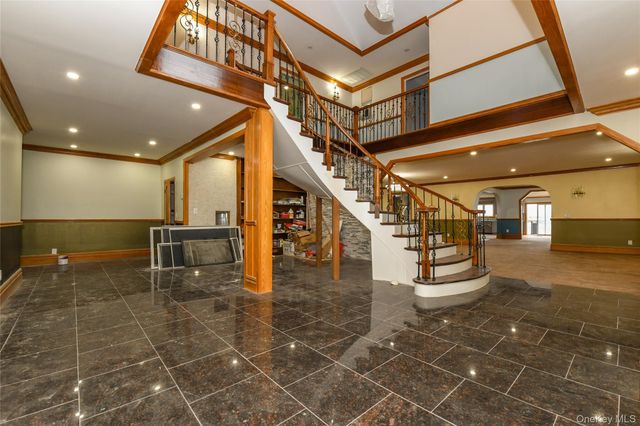 4563 Decatur Place, Island Park, NY 11558