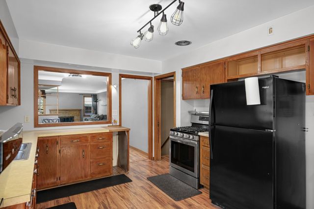 684 Bidwell Street, Saint Paul, MN 55107