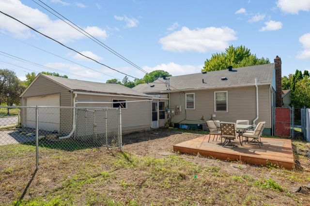 684 Bidwell Street, Saint Paul, MN 55107