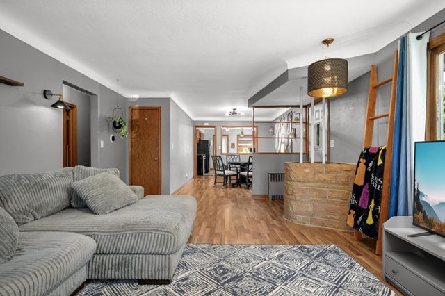684 Bidwell Street, Saint Paul, MN 55107