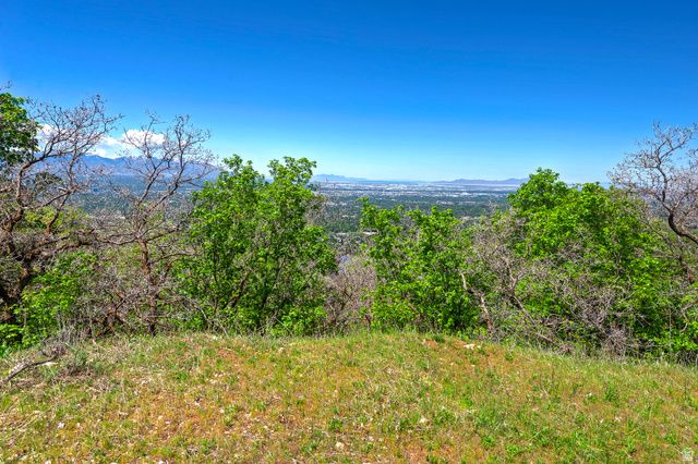 4695 S THOUSAND OAKS DR, Salt Lake City, UT 84124