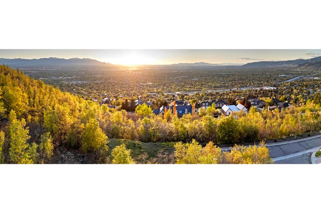 4695 S THOUSAND OAKS DR, Salt Lake City, UT 84124