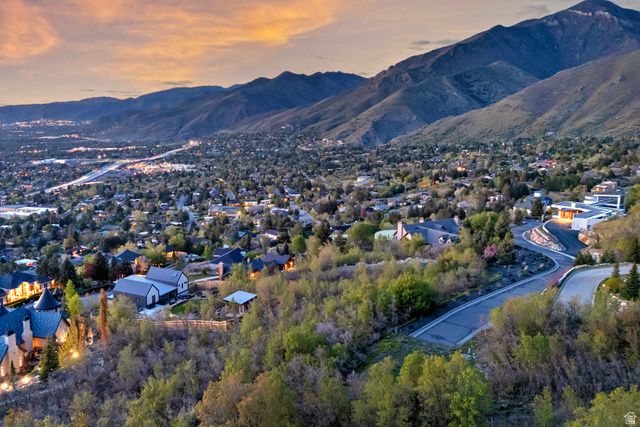 4695 S THOUSAND OAKS DR, Salt Lake City, UT 84124