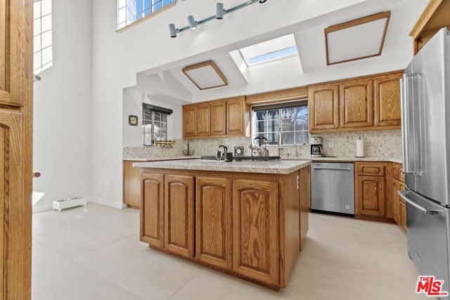 812 Glenbrook Drive, Frazier Park, CA 93225