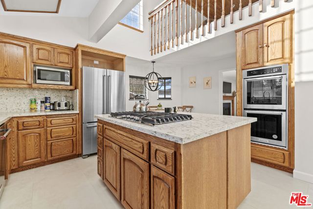 812 Glenbrook Drive, Frazier Park, CA 93225