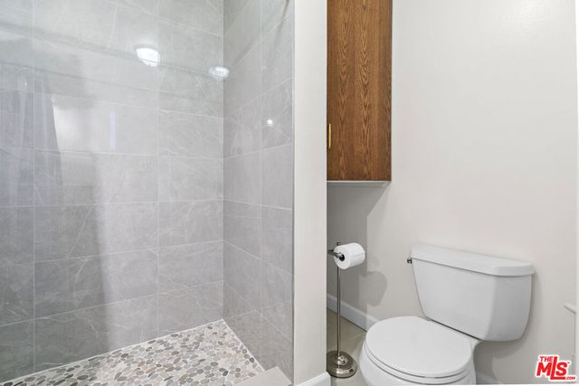 812 Glenbrook Drive, Frazier Park, CA 93225