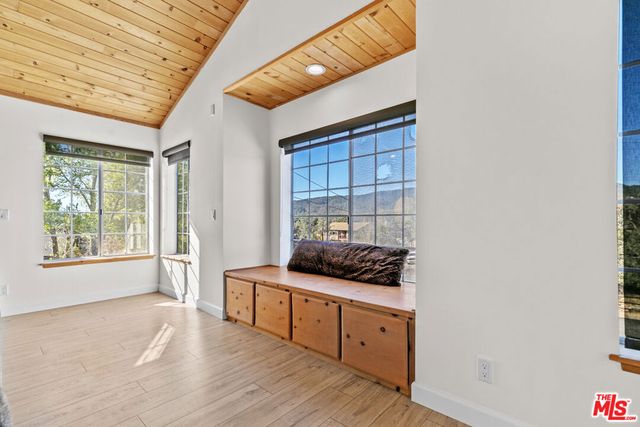 812 Glenbrook Drive, Frazier Park, CA 93225