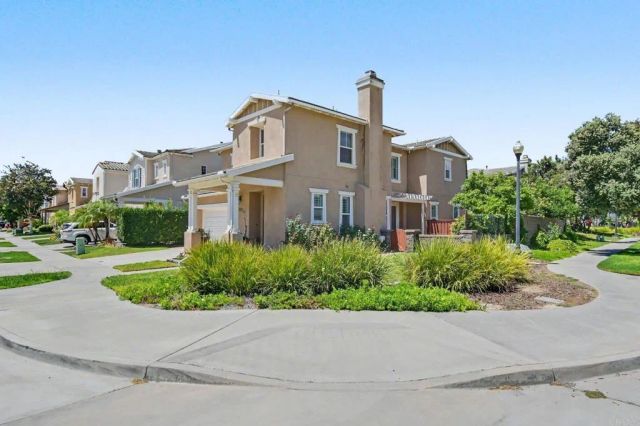2327 Trellis St, Chula Vista, CA 91915