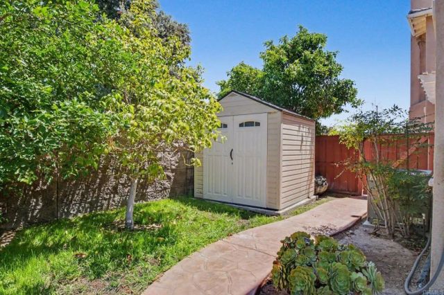 2327 Trellis St, Chula Vista, CA 91915