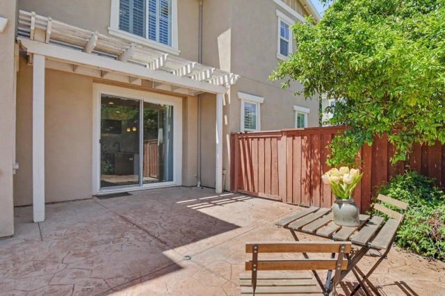 2327 Trellis St, Chula Vista, CA 91915