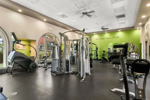 2327 Trellis St, Chula Vista, CA 91915
