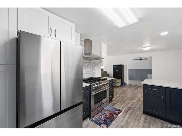 957 E 9th Ave, Broomfield, CO 80020