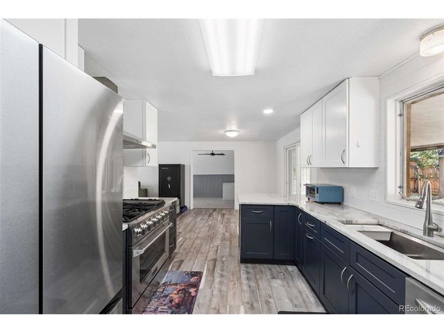 957 E 9th Ave, Broomfield, CO 80020
