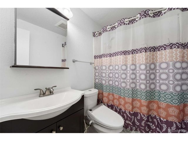 957 E 9th Ave, Broomfield, CO 80020