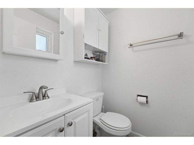 957 E 9th Ave, Broomfield, CO 80020