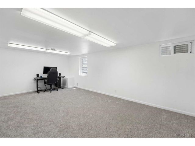 957 E 9th Ave, Broomfield, CO 80020