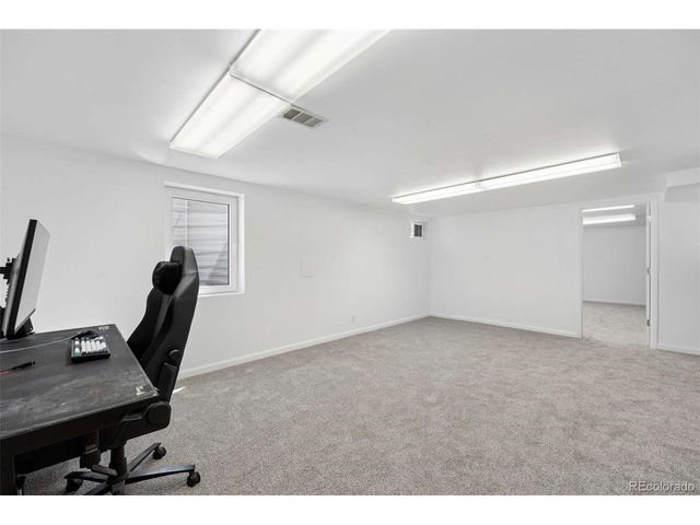 957 E 9th Ave, Broomfield, CO 80020