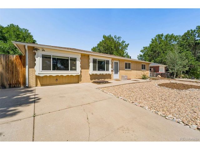 957 E 9th Ave, Broomfield, CO 80020