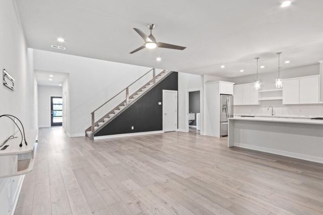 255 Nomo Place, Crown Point, IN 46307