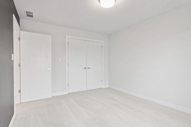 255 Nomo Place, Crown Point, IN 46307