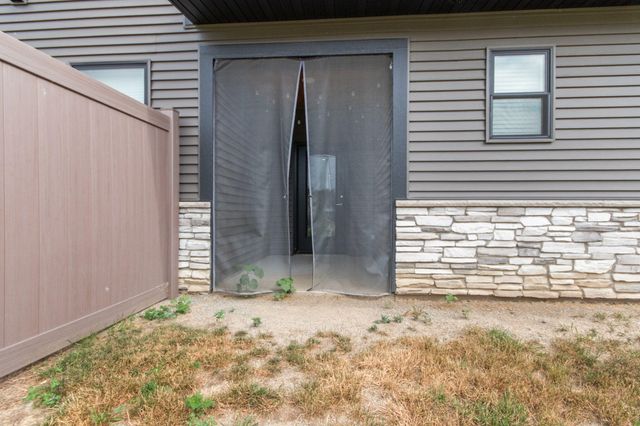 255 Nomo Place, Crown Point, IN 46307