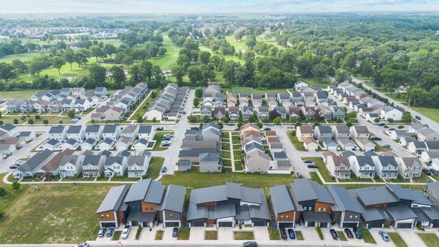 255 Nomo Place, Crown Point, IN 46307