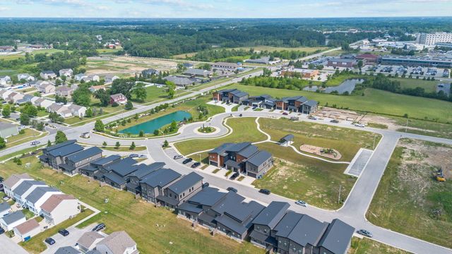 255 Nomo Place, Crown Point, IN 46307