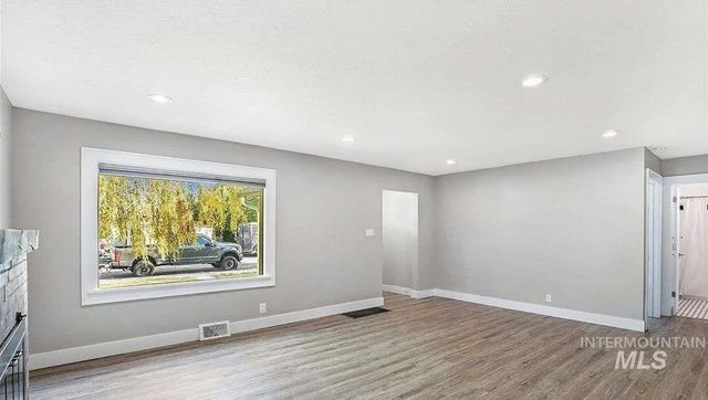 291 Lincoln St, Twin Falls, ID 83301