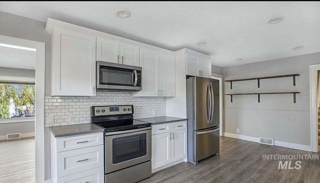 291 Lincoln St, Twin Falls, ID 83301