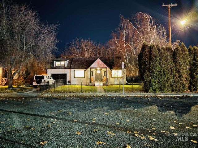 291 Lincoln St, Twin Falls, ID 83301