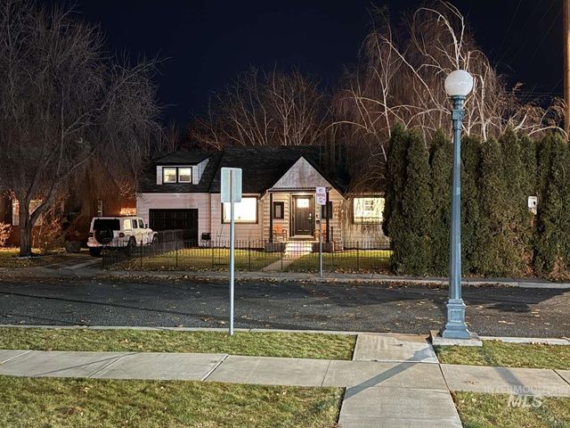 291 Lincoln St, Twin Falls, ID 83301