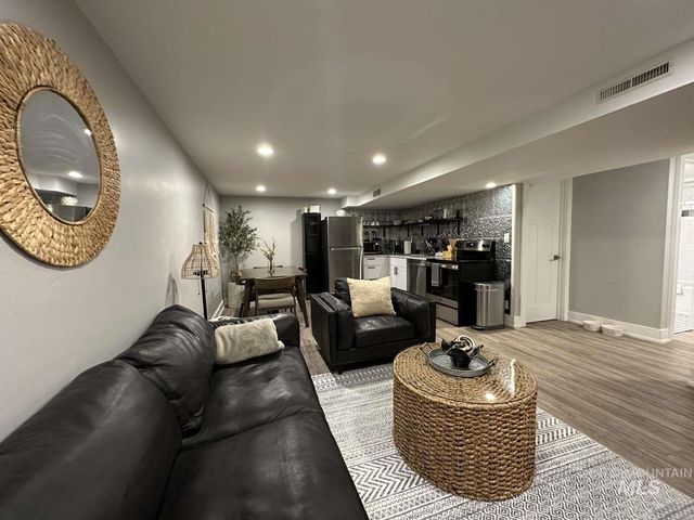 291 Lincoln St, Twin Falls, ID 83301