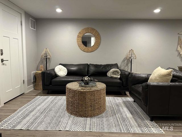 291 Lincoln St, Twin Falls, ID 83301