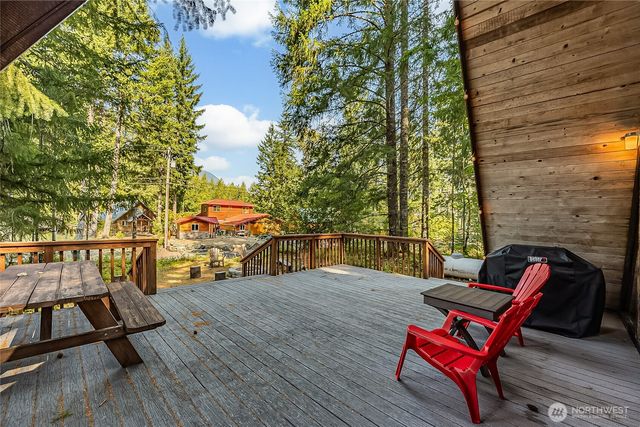 171 Timberline Drive, Packwood, WA 98361