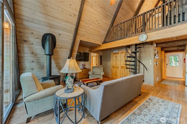 171 Timberline Drive, Packwood, WA 98361