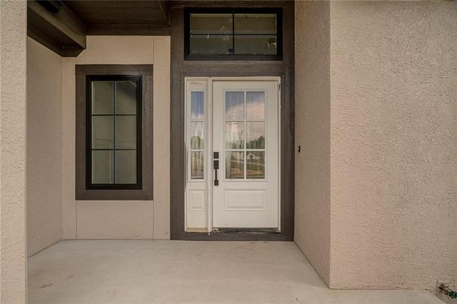 13547 Terrace Park Drive, Parkville, MO 64152