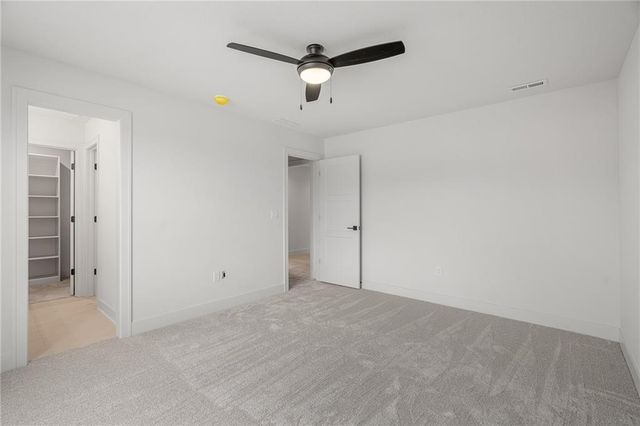 13547 Terrace Park Drive, Parkville, MO 64152