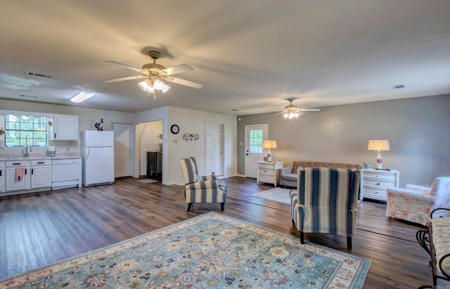 4121 Faye Cir Circle, Benton, AR 72015