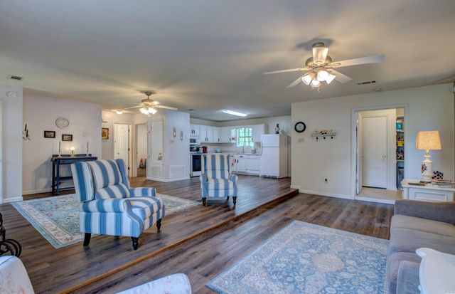 4121 Faye Cir Circle, Benton, AR 72015